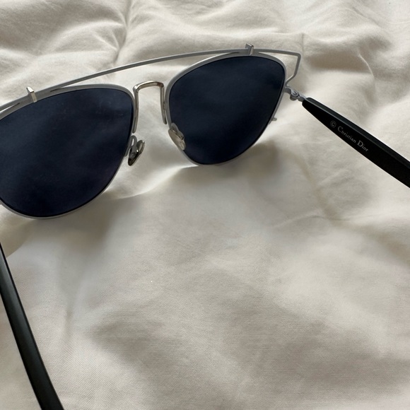 DIOR TECHNOLOGIC SUNGLASSES - Picture 5 of 8